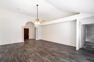 4739 Backenberry Dr, Friendswood, TX 77546 - Photo 8