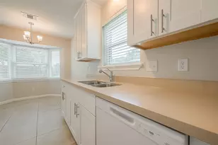 10935 Gulfdale Dr, Houston, TX 77075 - Photo 20