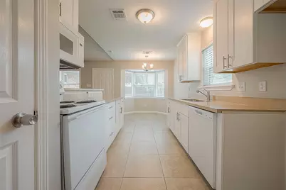 10935 Gulfdale Drive, Houston, TX 77075 - Photo 4