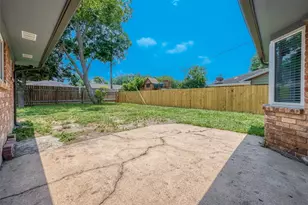 10935 Gulfdale Dr, Houston, TX 77075 - Photo 38