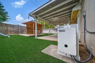 16802 Rippling Mill Dr, Sugar Land, TX 77498 - Photo 20