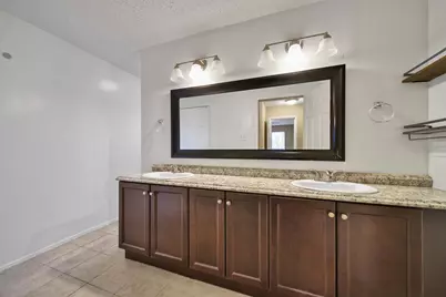 16802 Rippling Mill Drive, Sugar Land, TX 77498 - Photo 12