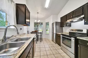 16802 Rippling Mill Dr, Sugar Land, TX 77498 - Photo 8