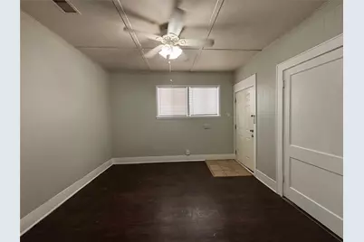 2214 Avenue O 1/2 #UP, Galveston, TX 77550 - Photo 2