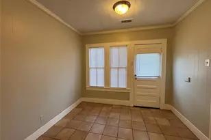 2214 Ave O 1/2, Galveston, TX 77550 - Photo 4