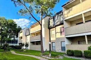 8521 Hearth Dr, Houston, TX 77054 - Photo 2