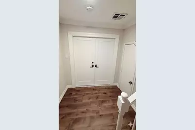 2107 Restridge Drive #B, Houston, TX 77055 - Photo 6