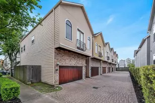 1222 W 17th St, Houston, TX 77008 - Photo 2