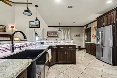 8500 Anastasia Avenue, Beaumont, TX 77705 - Photo 12