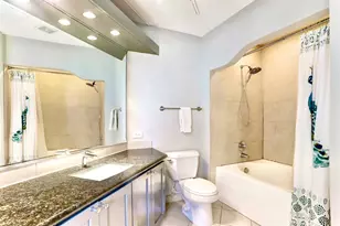 1010 Rosine St, Houston, TX 77019 - Photo 8