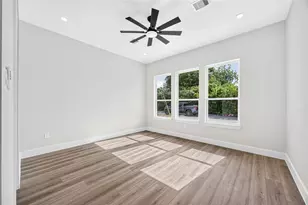 7926 Jester St, Houston, TX 77051 - Photo 32