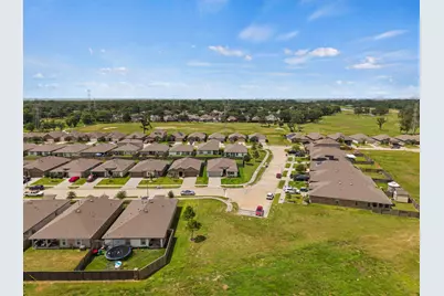1702 Plantation Place, Baytown, TX 77523 - Photo 10