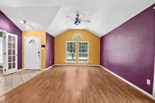 24019 Surreygate Dr, Spring, TX 77373 - Photo 4