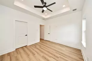 934 South Ln, Houston, TX 77088 - Photo 40