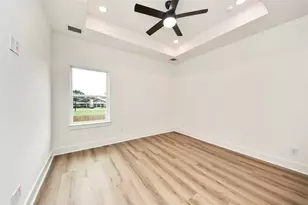 934 South Ln, Houston, TX 77088 - Photo 38