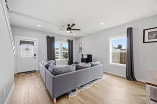 5403 Amy St, Houston, TX 77028 - Photo 6