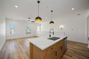 7713 Cora St, Houston, TX 77088 - Photo 6