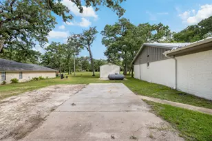 73 Fairway Dr, Normangee, TX 77871 - Photo 22