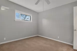 18230 Caprice Ln, Houston, TX 77058 - Photo 12