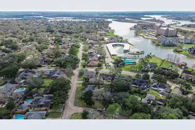 18230 Caprice Lane, Houston, TX 77058 - Photo 16