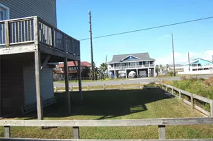 21639 San Luis Pass Rd, Galveston, TX 77554 - Photo 2
