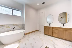 9007 Noel A and B St, Houston, TX 77033 - Photo 14