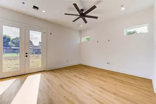 9007 Noel A and B St, Houston, TX 77033 - Photo 22