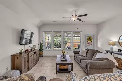 6806 Hartford Cliff Court, Katy, TX 77493 - Photo 12