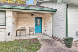 528 Catfish Ln, Conroe, TX 77384 - Photo 4