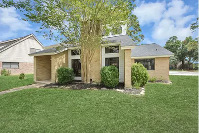 4701 Spring Lane, Baytown, TX 77521 - Photo 4