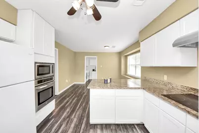 4701 Spring Lane, Baytown, TX 77521 - Photo 28