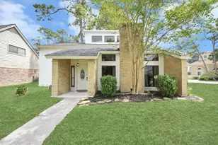 4701 Spring Ln, Baytown, TX 77521 - Photo 1