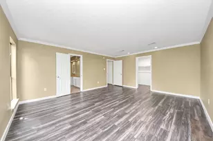 4701 Spring Ln, Baytown, TX 77521 - Photo 12