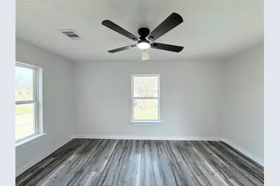 506 S Iowa Street, La Porte, TX 77571 - Photo 8