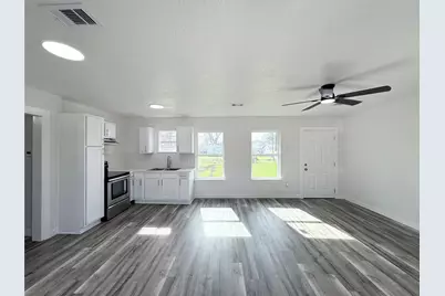 506 S Iowa Street, La Porte, TX 77571 - Photo 2