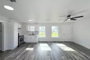 506 S Iowa St, La Porte, TX 77571 - Photo 2