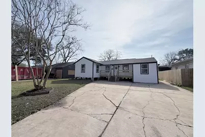 506 S Iowa Street, La Porte, TX 77571 - Photo 2