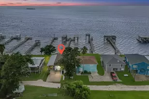 211 Captains Rd, Anahuac, TX 77514 - Photo 1