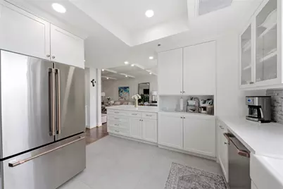 121 N Post Oak Lane #2203, Houston, TX 77024 - Photo 8