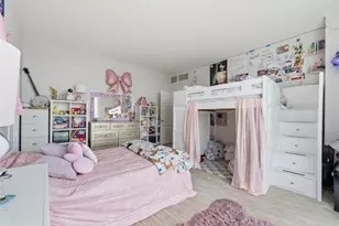 121 N Post Oak Ln, Houston, TX 77024 - Photo 22