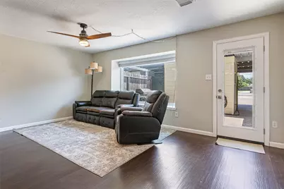 3808 Laura Leigh Drive, Friendswood, TX 77546 - Photo 6