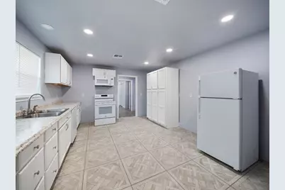 608 Hoo Hoo Avenue, Lufkin, TX 75904 - Photo 10