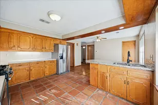 2115 Gardenia Dr, Houston, TX 77018 - Photo 8