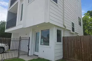 2917 Sauer St, Houston, TX 77004 - Photo 2
