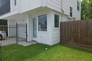 2917 Sauer St, Houston, TX 77004 - Photo 32