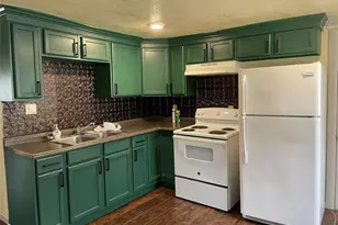 609 N Avenue D, Freeport, TX 77541 - Photo 4