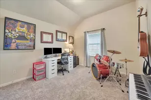 13310 Suntail Ct, Texas City, TX 77568 - Photo 32