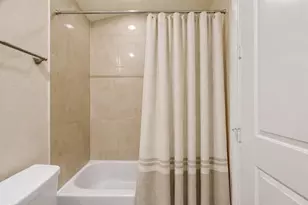 705 Delano St, Houston, TX 77003 - Photo 16