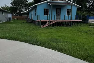 522 Grand Ave, Bacliff, TX 77518 - Photo 2