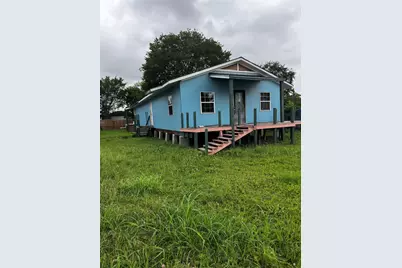 522 Grand Avenue, Bacliff, TX 77518 - Photo 4